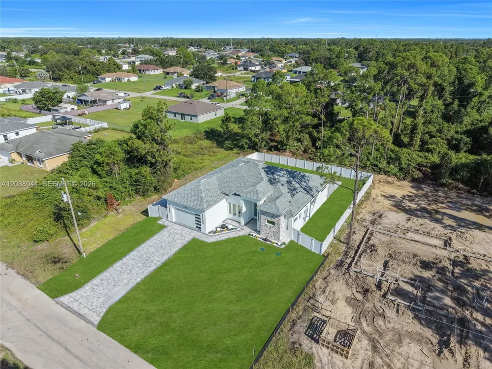3710 SW 6th St Lehigh Acres, FL 33976