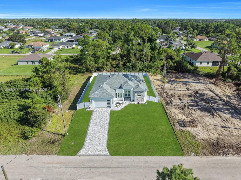 3710 SW 6th St Lehigh Acres, FL 33976
