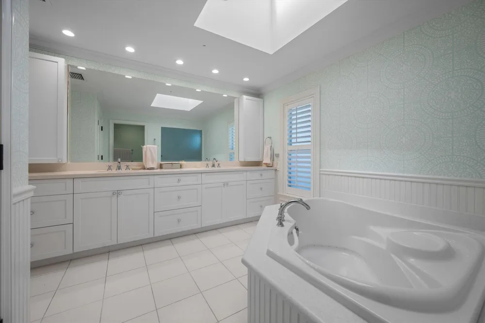 200 Birkdale Lane Jupiter, FL 33458