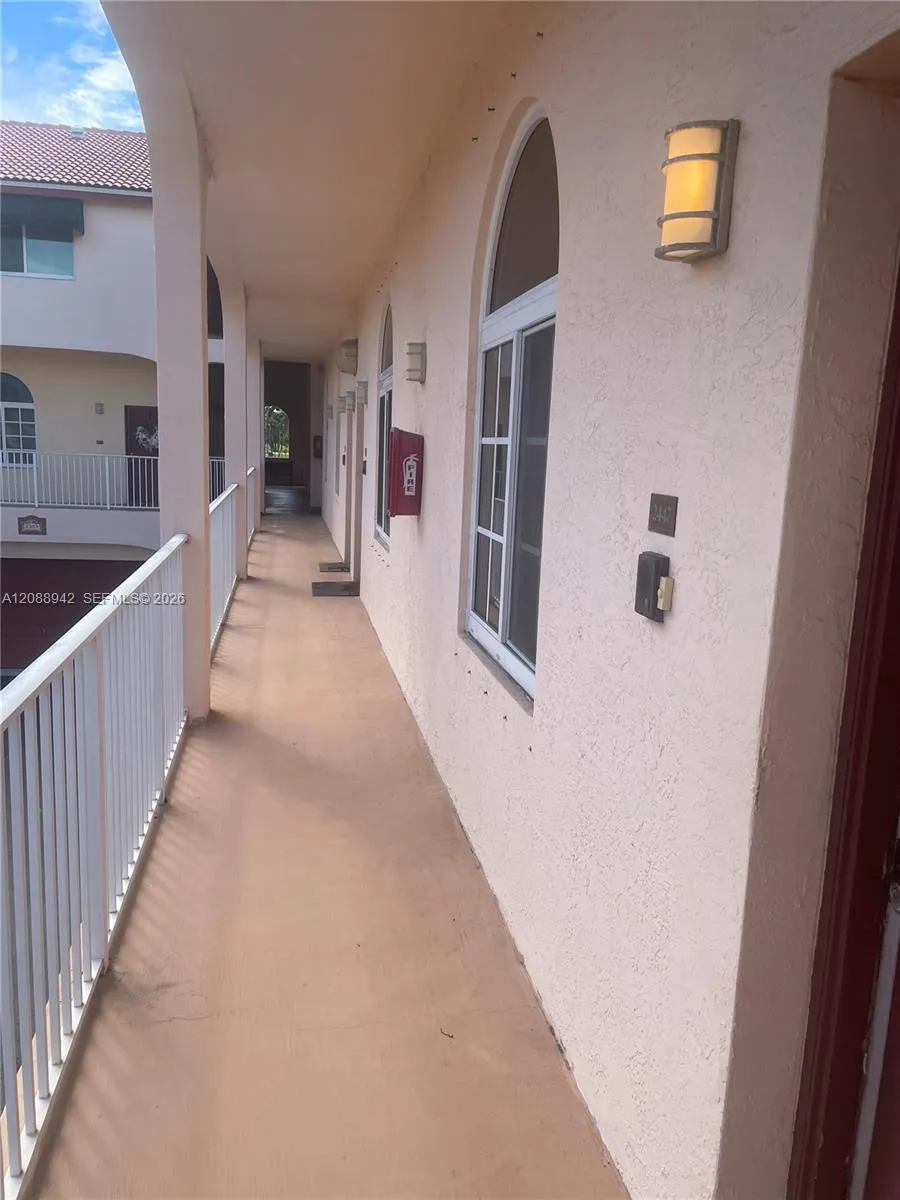 2447 NE 14th St #510 Pompano Beach, FL 33062