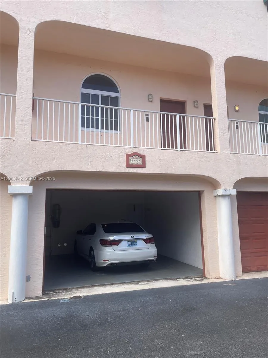 2447 NE 14th St #510 Pompano Beach, FL 33062