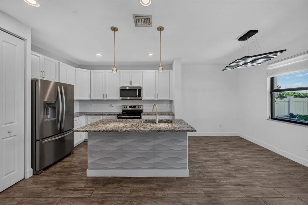295 NW 33RD LANE Pompano Beach, FL 33069