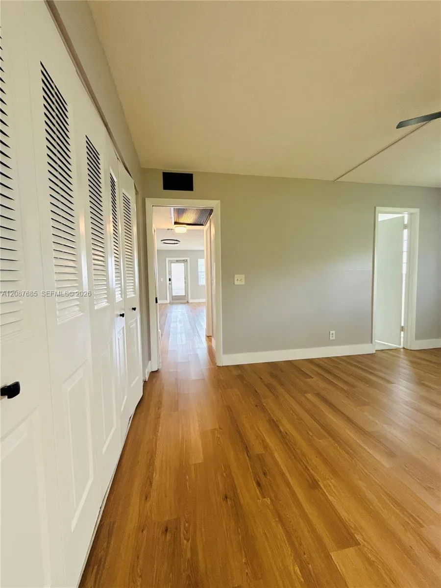 21 Windsor B #21 West Palm Beach, FL 33417