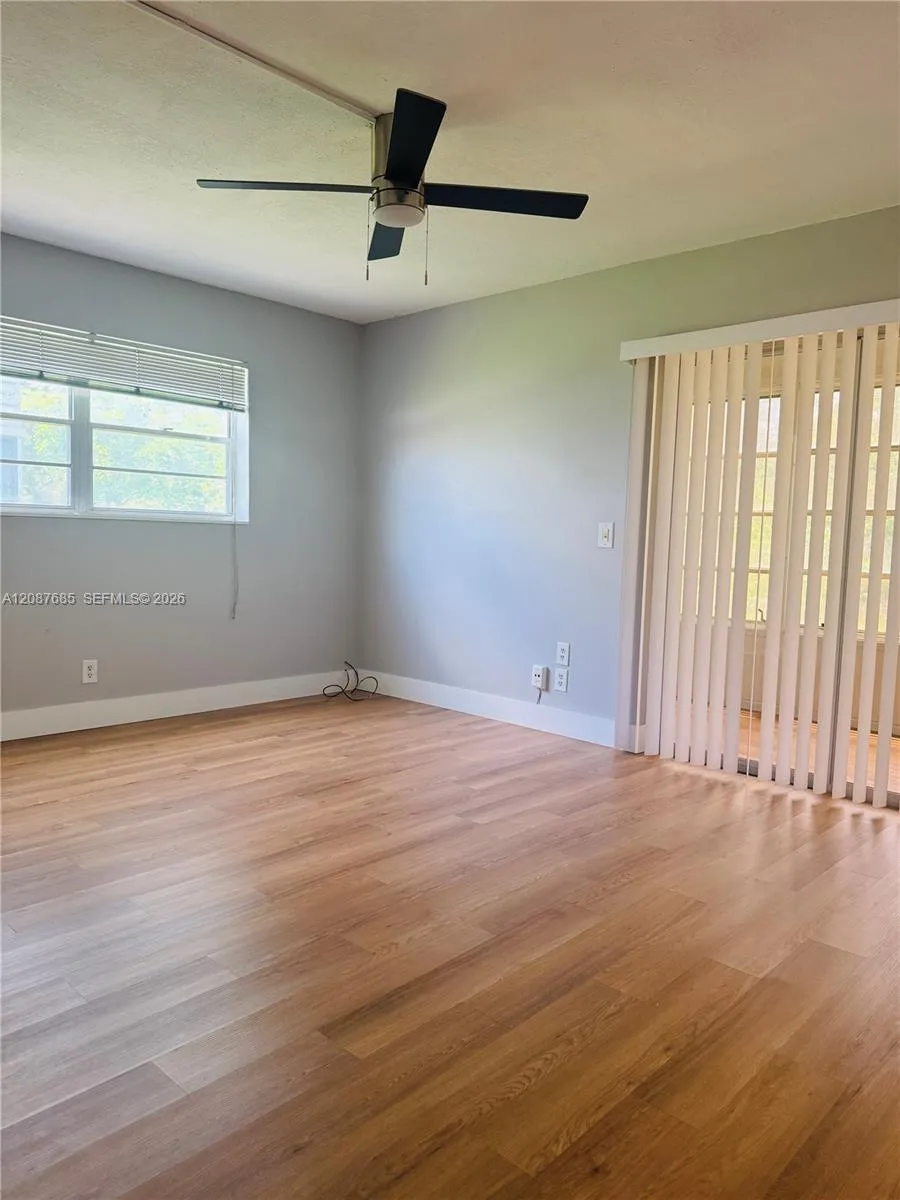 21 Windsor B #21 West Palm Beach, FL 33417