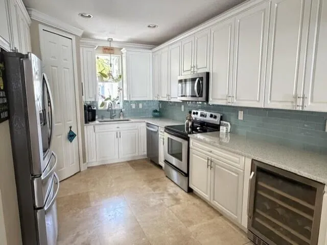 3038 WATERSIDE CIRCLE Boynton Beach, FL 33435