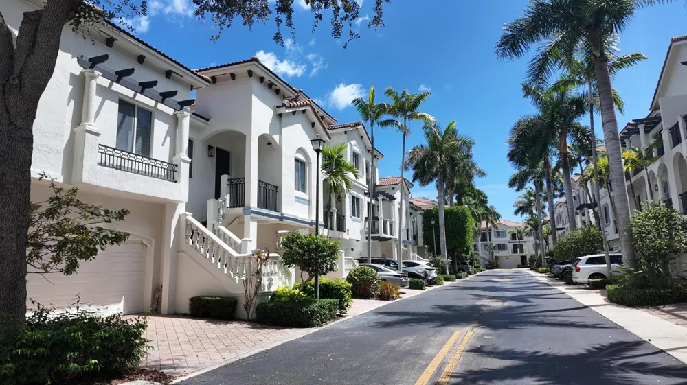 3038 WATERSIDE CIRCLE Boynton Beach, FL 33435