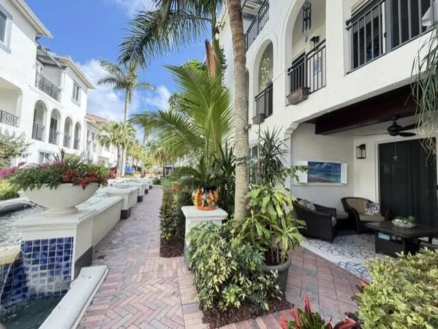 3038 WATERSIDE CIRCLE Boynton Beach, FL 33435