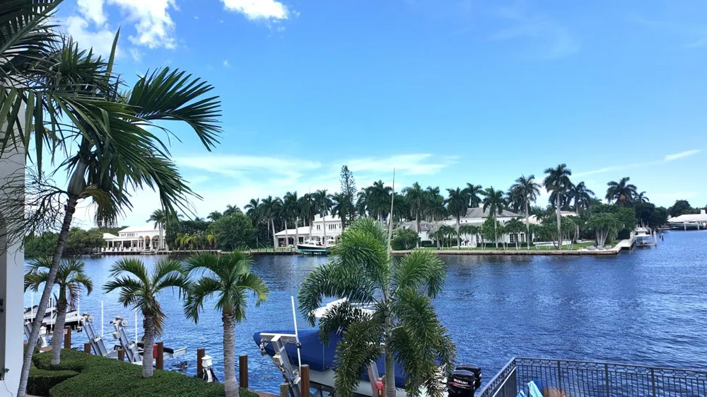 3038 WATERSIDE CIRCLE Boynton Beach, FL 33435