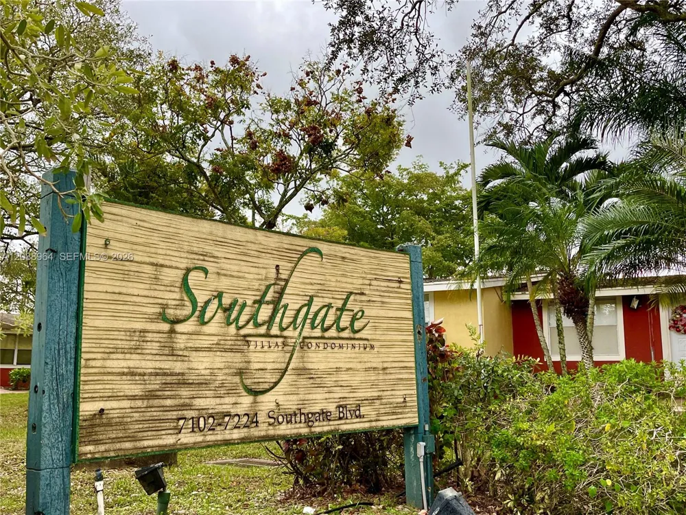 7210 Southgate Blvd #7210 Tamarac, FL 33321