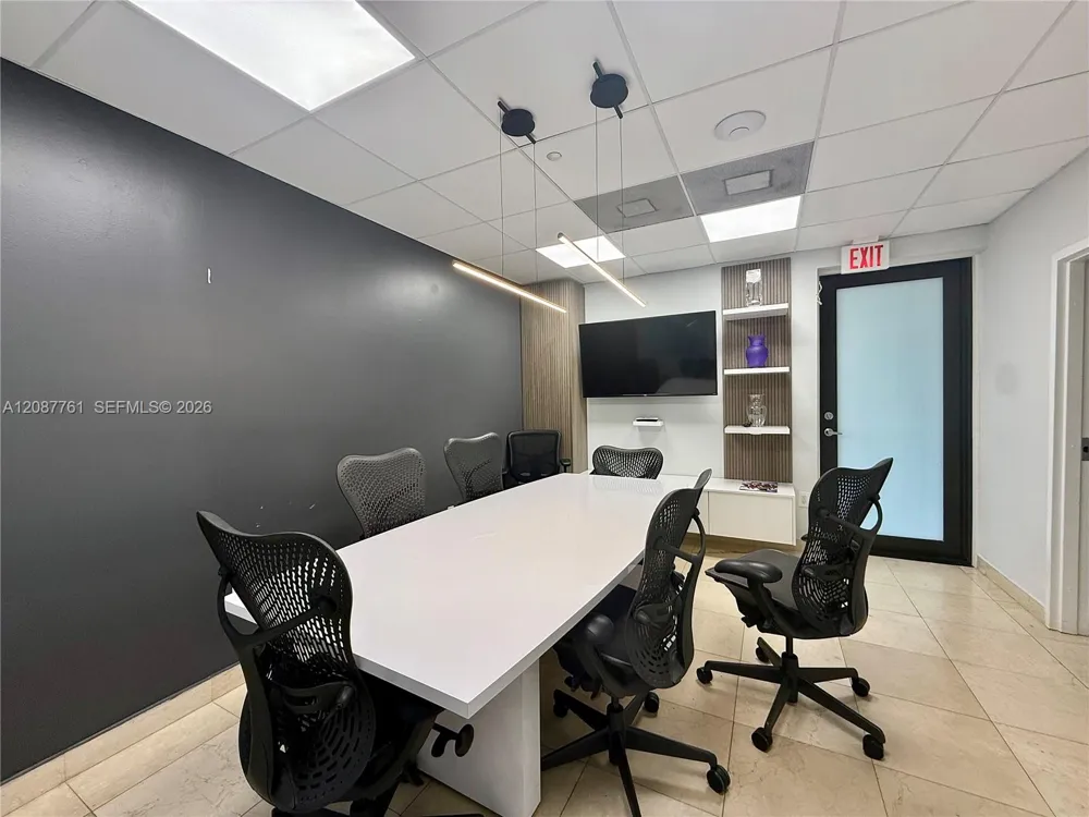 2333 Brickell Ave #D1 Miami, FL 33129