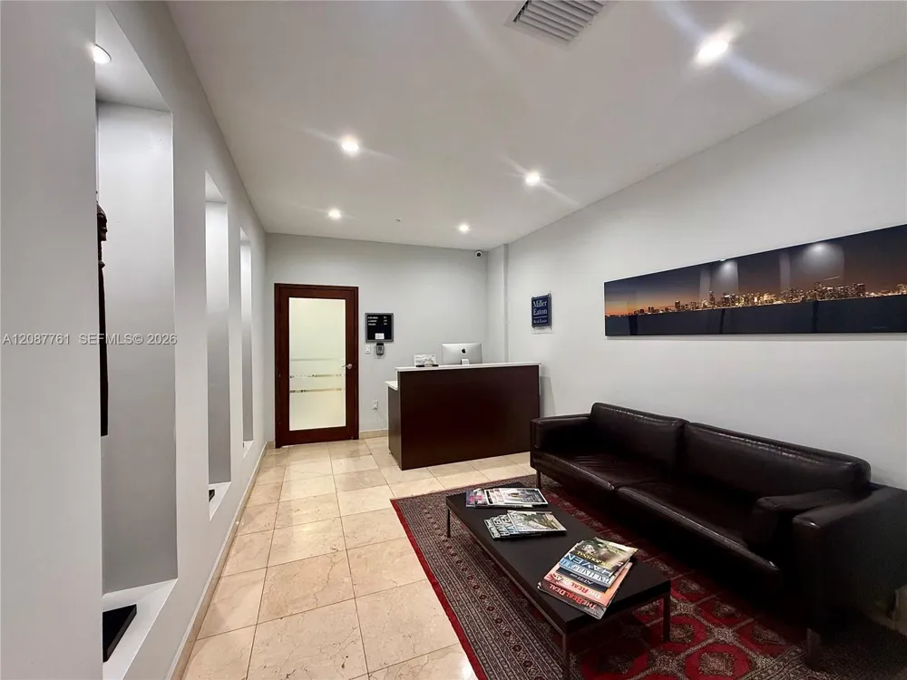 2333 Brickell Ave #D1 Miami, FL 33129
