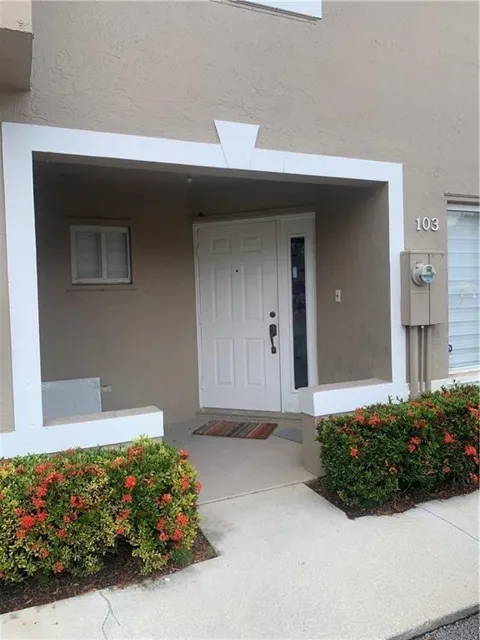 103 Riviera Circle