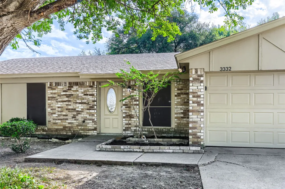 3332 Chalmette Court Forest Hill, TX 76140