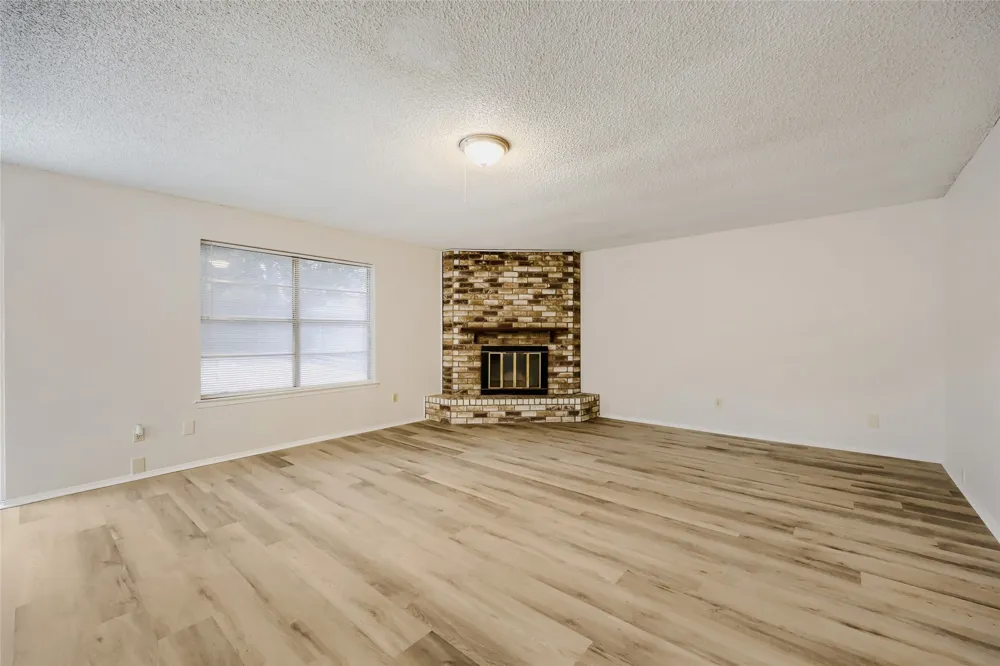 3332 Chalmette Court Forest Hill, TX 76140