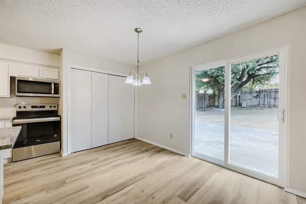3332 Chalmette Court Forest Hill, TX 76140