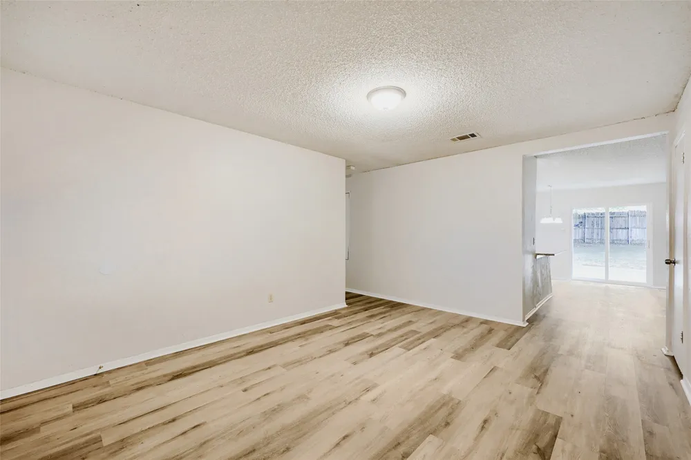 3332 Chalmette Court Forest Hill, TX 76140