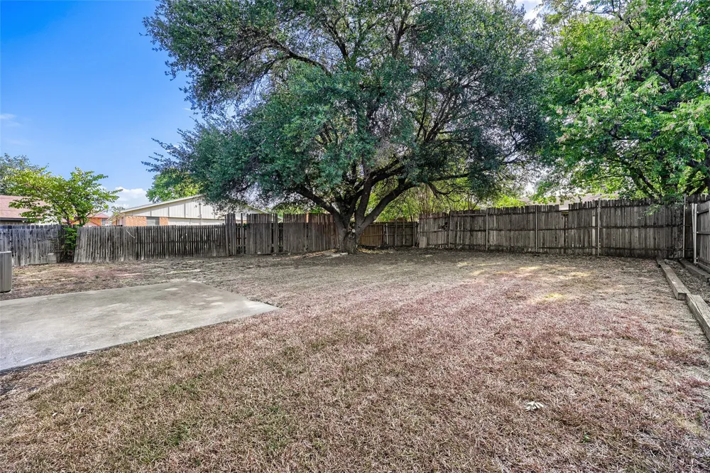 3332 Chalmette Court Forest Hill, TX 76140