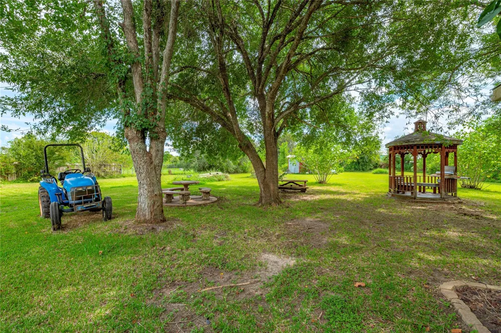 13505 Anne Lane Santa Fe, TX 77510
