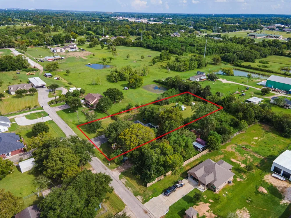 13505 Anne Lane Santa Fe, TX 77510