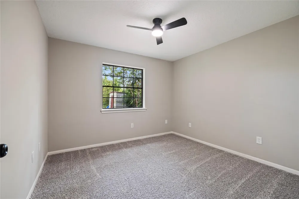 13505 Anne Lane Santa Fe, TX 77510