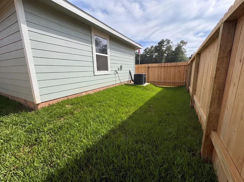 14525 William Trails Willis, TX 77378