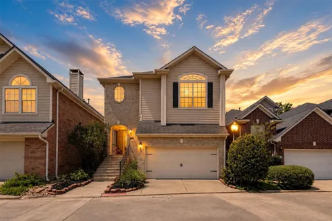 12819 Kingsbridge Lane