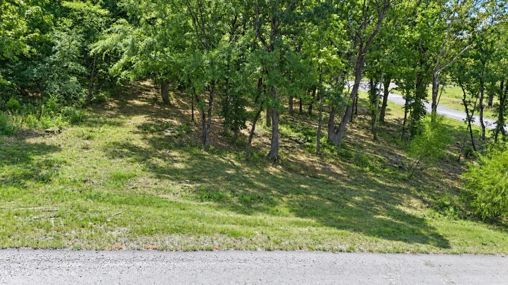 213 Patriot Pointe Road Eufaula, OK 74432