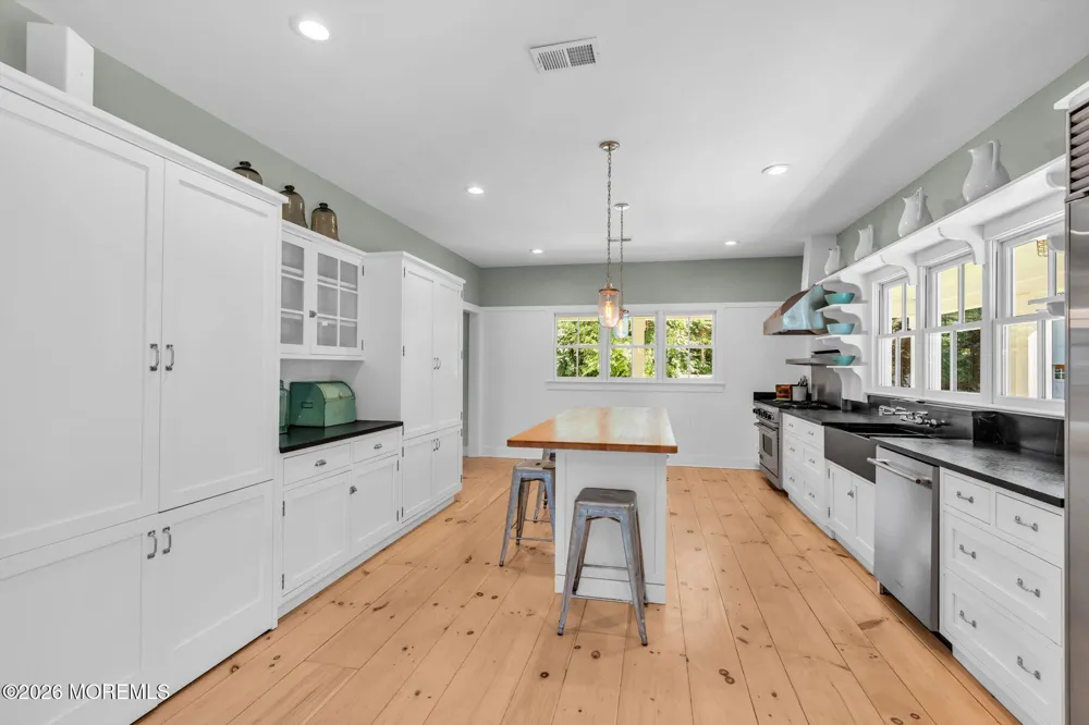 100 South Street Brielle, NJ 08730