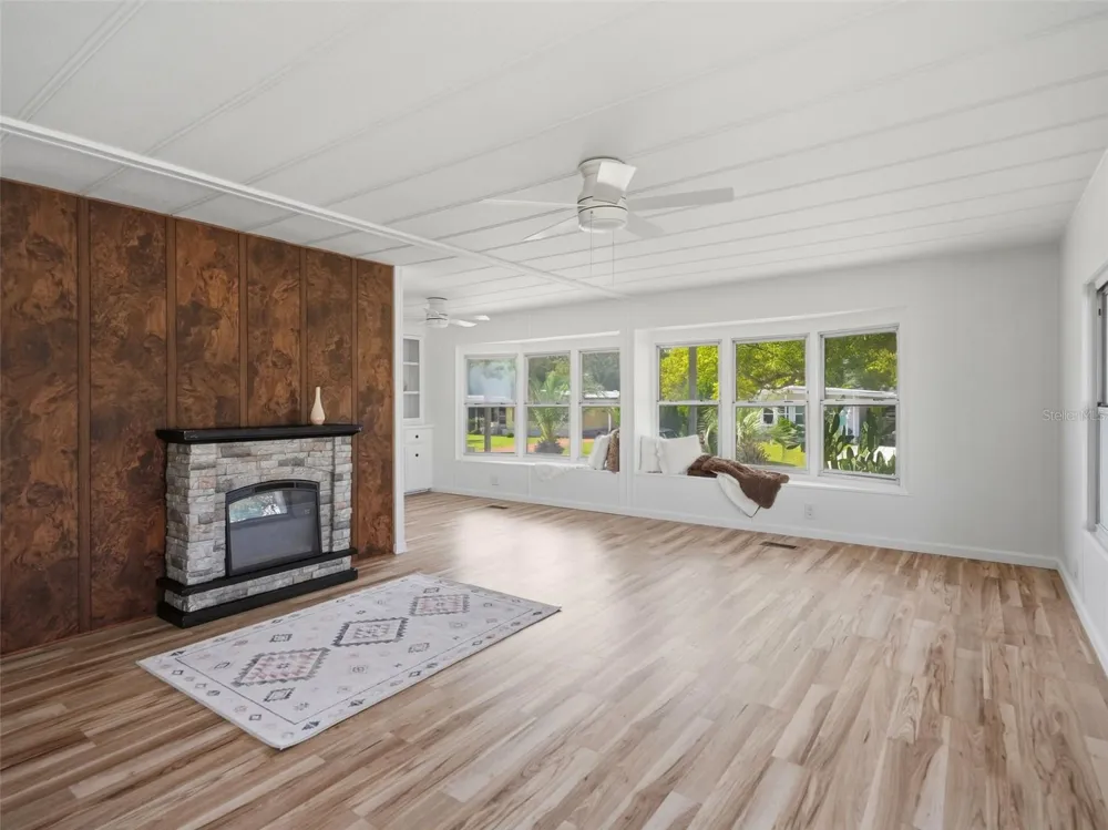 8180 MODENA AVENUE Brooksville, FL 34613