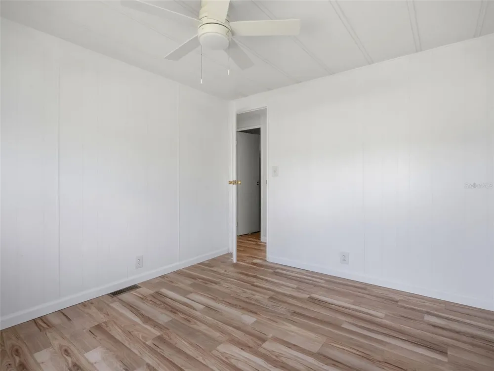8180 MODENA AVENUE Brooksville, FL 34613