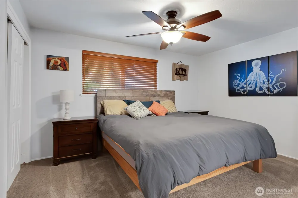 11013 Lundstrom Drive SW Lakewood, WA 98498
