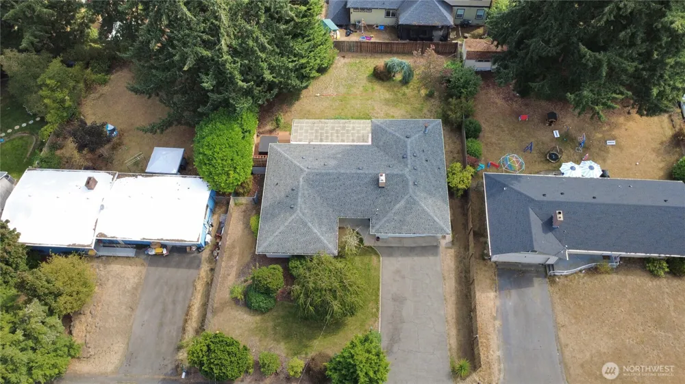 11013 Lundstrom Drive SW Lakewood, WA 98498