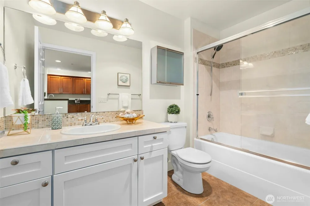 133 Queen Anne Avenue #304 Seattle, WA 98109