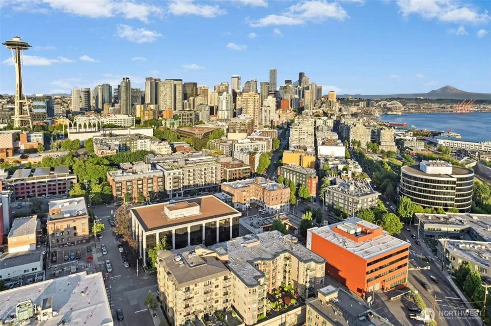 133 Queen Anne Avenue #304 Seattle, WA 98109