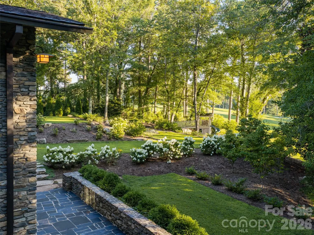 17 Amherst Road Biltmore Forest, NC 28803