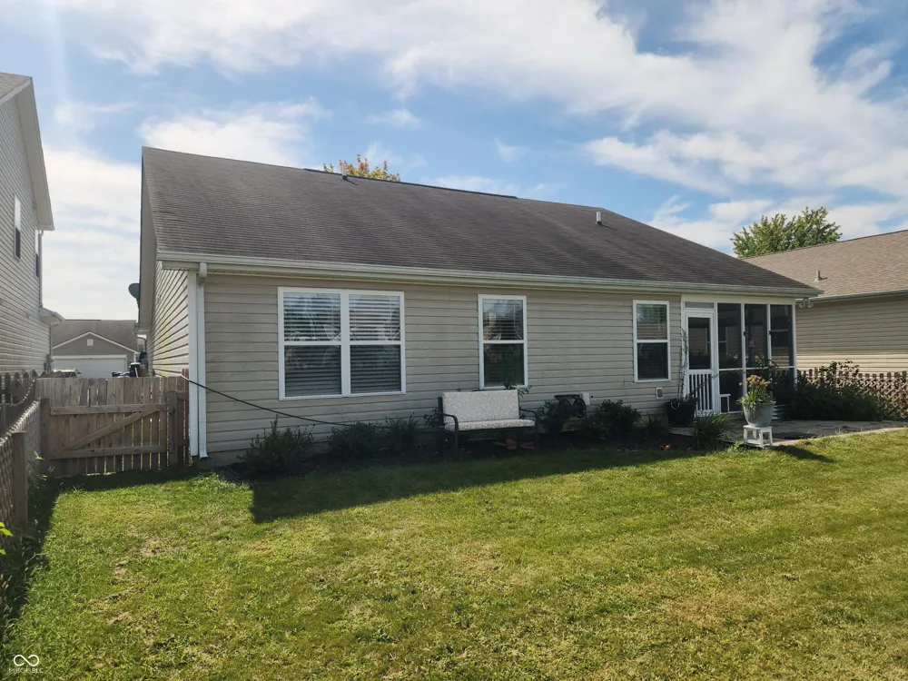 12544 Old Pond Road Noblesville, IN 46060