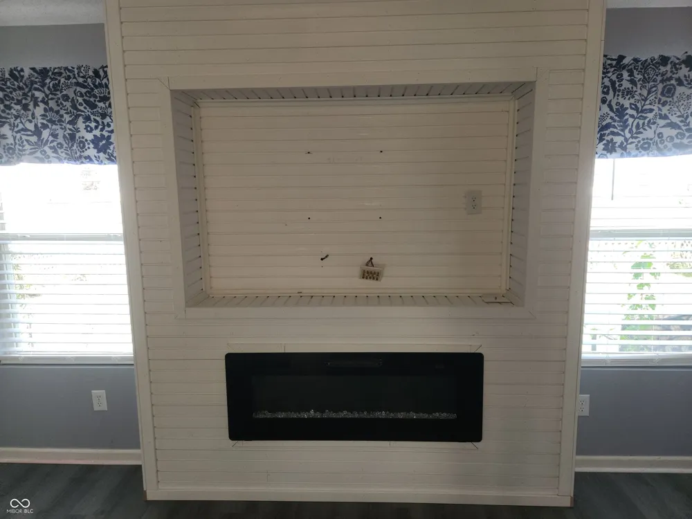 12544 Old Pond Road Noblesville, IN 46060