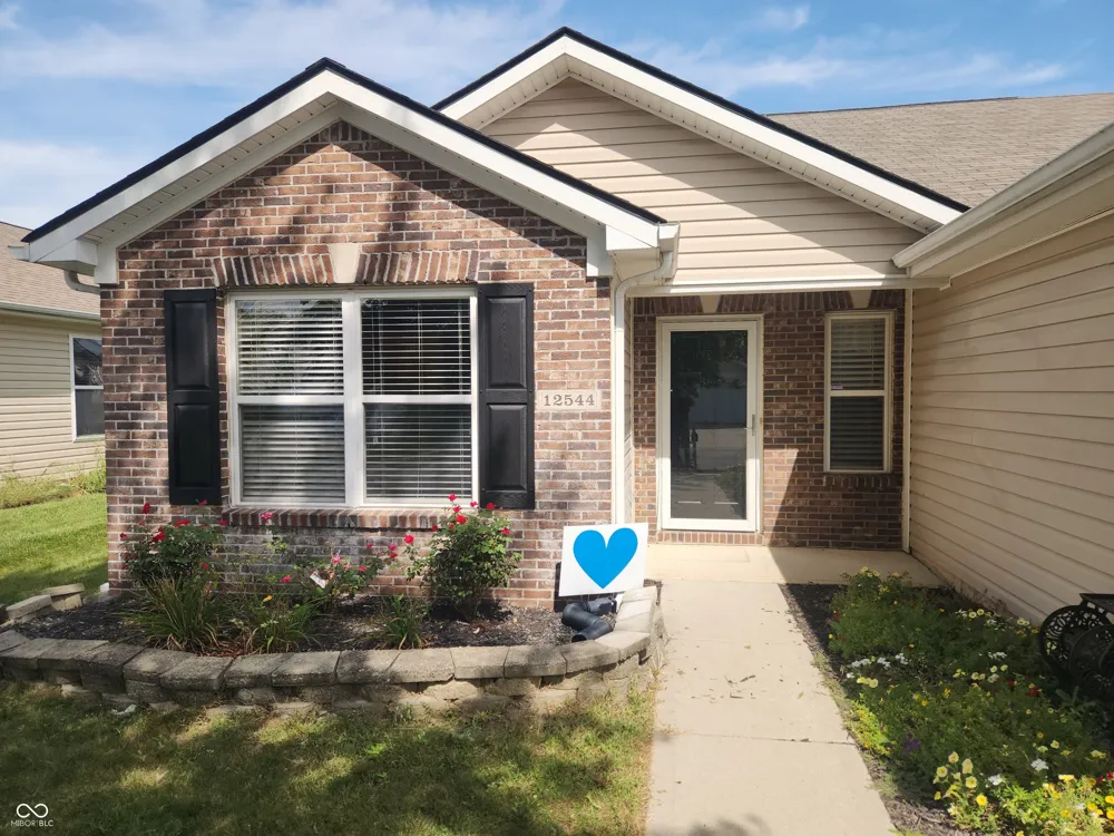12544 Old Pond Road Noblesville, IN 46060