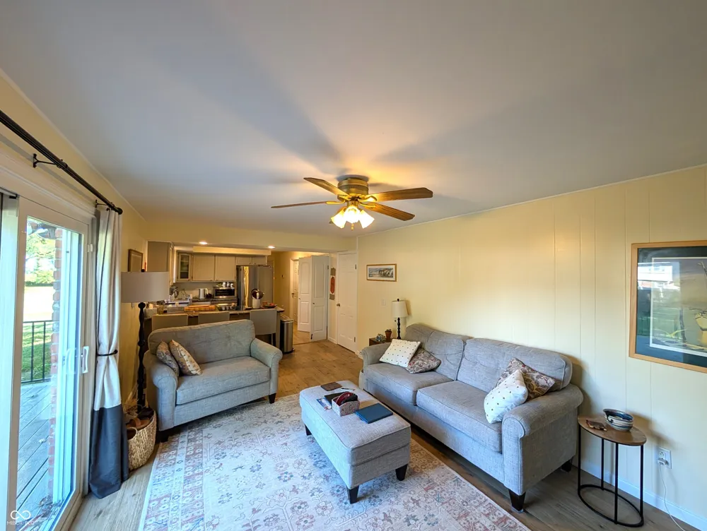 3910 Lantern Columbus, IN 47203