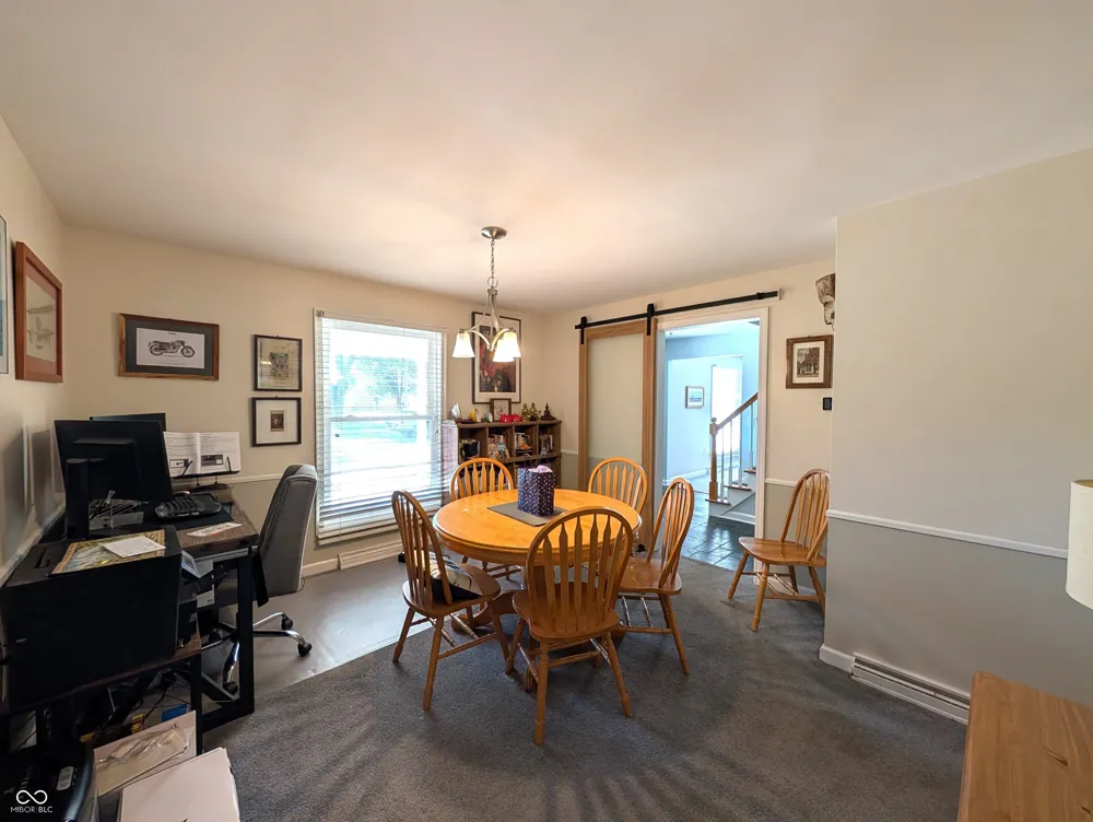 3910 Lantern Columbus, IN 47203