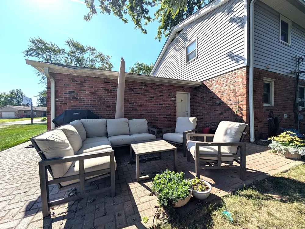 3910 Lantern Columbus, IN 47203