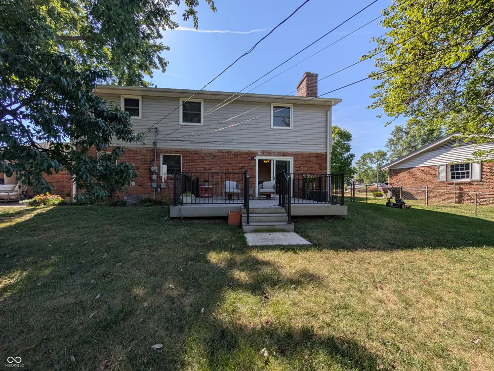 3910 Lantern Columbus, IN 47203