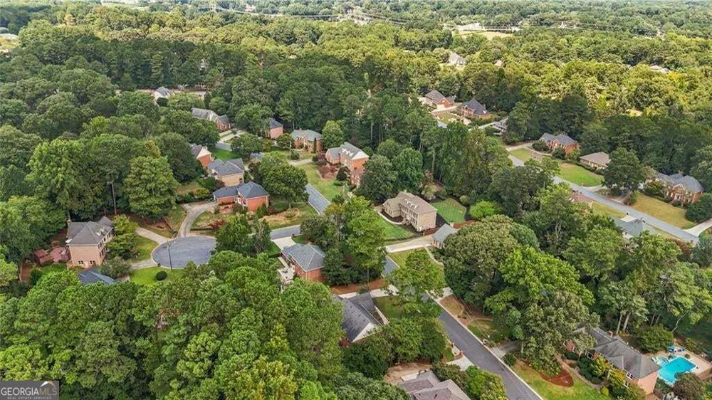 877 Guinevere WAY SW Lilburn, GA 30047