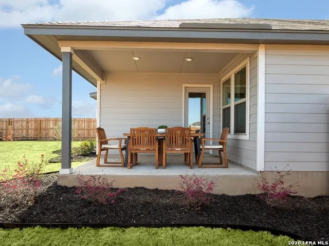 4204 Azalea Alley Marion, TX 78124