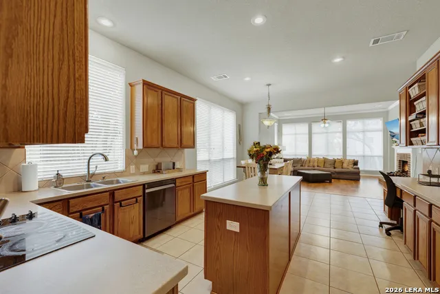 2536 Woodbridge way Schertz, TX 78154