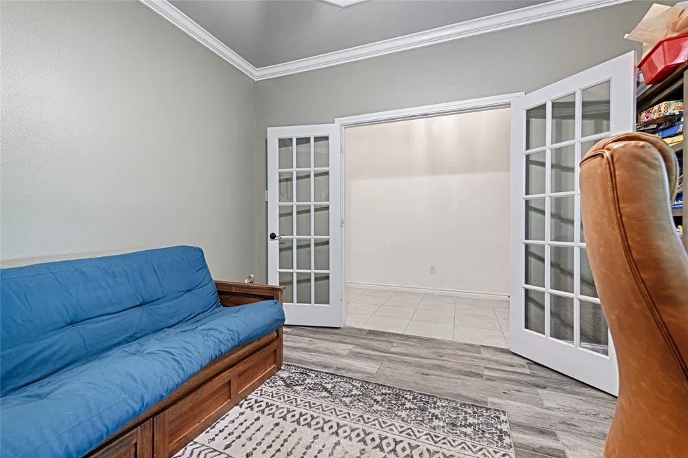 1053 Legacy Oaks Joshua, TX 76058