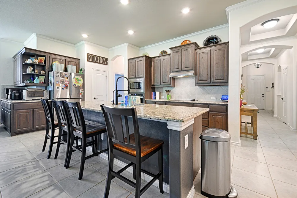 1053 Legacy Oaks Joshua, TX 76058