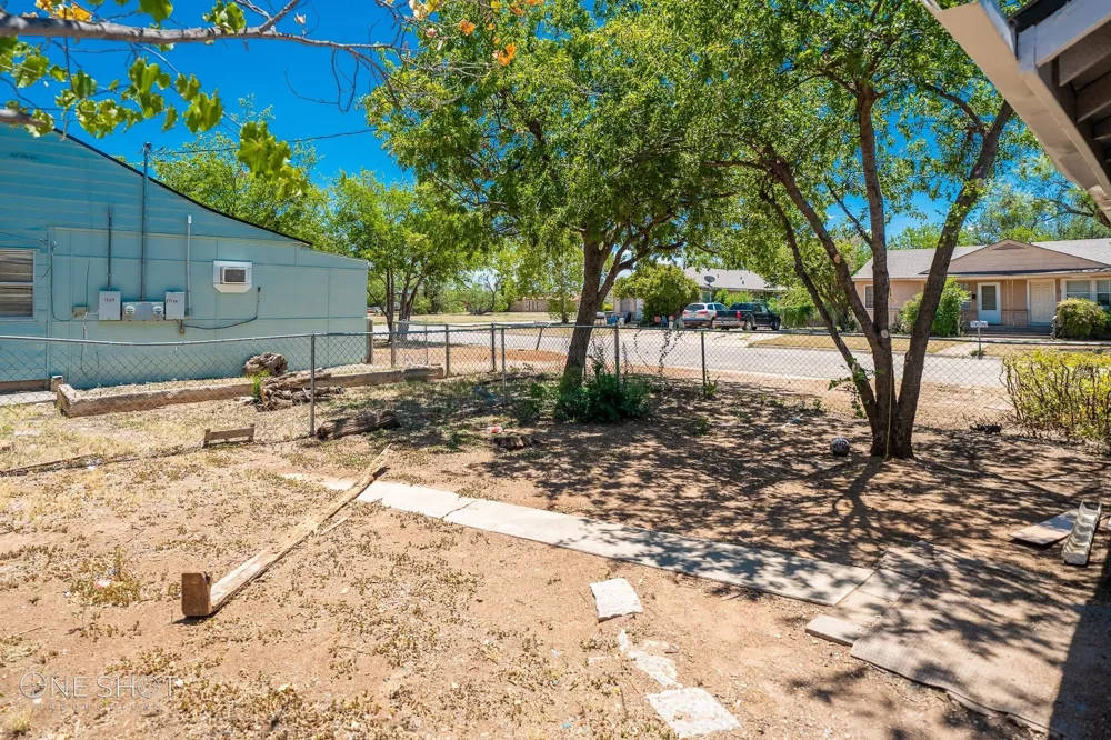 1126 11TH STREET Abilene, TX 79601