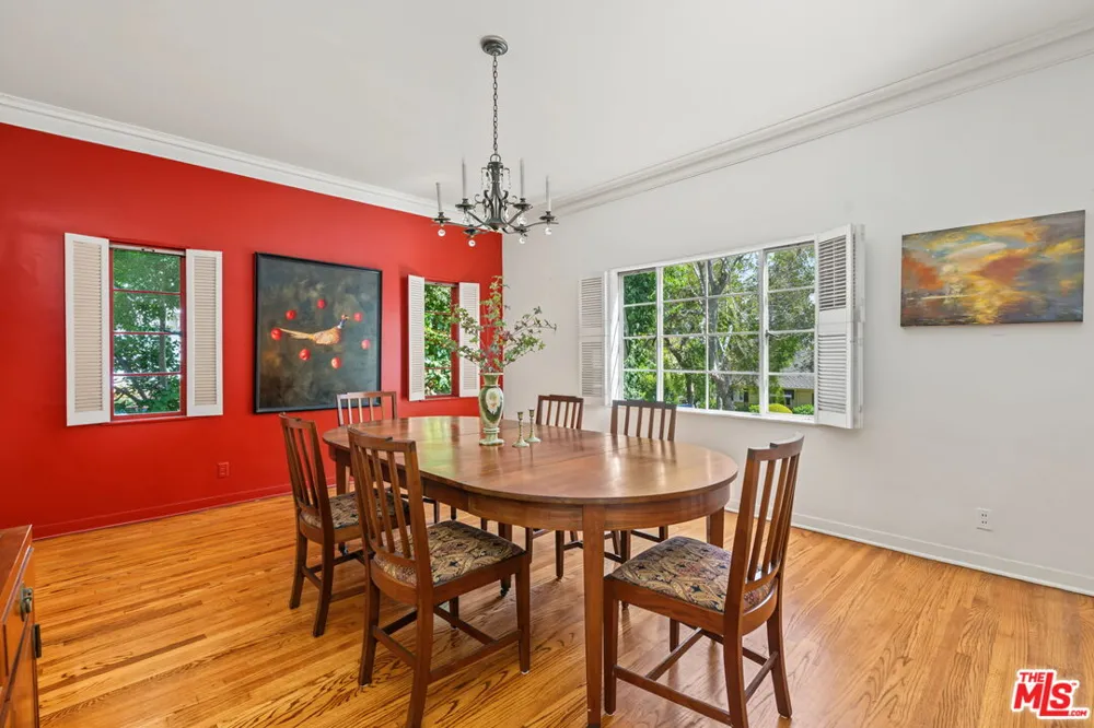 811 Thayer Avenue Los Angeles, CA 90024