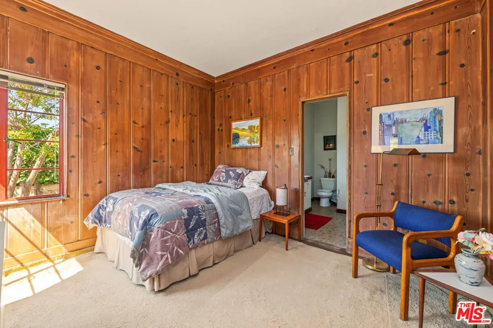 811 Thayer Avenue Los Angeles, CA 90024